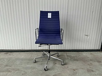 Vitra ea119 vergaderstoel - afbeelding 1 van  7