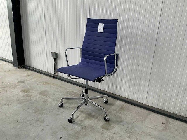 Vitra ea119 vergaderstoel - afbeelding 2 van  8