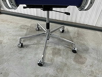 Vitra ea119 vergaderstoel - afbeelding 6 van  8