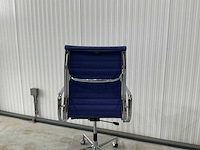 Vitra ea119 vergaderstoel - afbeelding 7 van  8