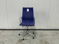 Vitra ea119 vergaderstoel - afbeelding 1 van  7