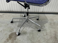 Vitra ea119 vergaderstoel - afbeelding 3 van  7