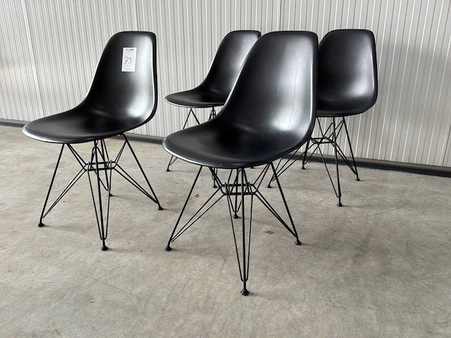 Vitra eames dsr eetkamerstoel (4x) - afbeelding 1 van  7
