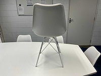 Vitra eames dsr ovaal/bootvormig vergadertafel - afbeelding 5 van  8