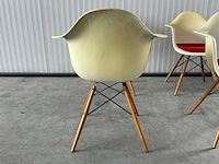 Vitra eames eetkamerstoel (4x) - afbeelding 6 van  7