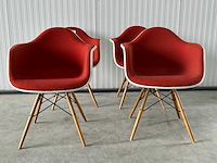 Vitra eames eetkamerstoel (4x) - afbeelding 1 van  5