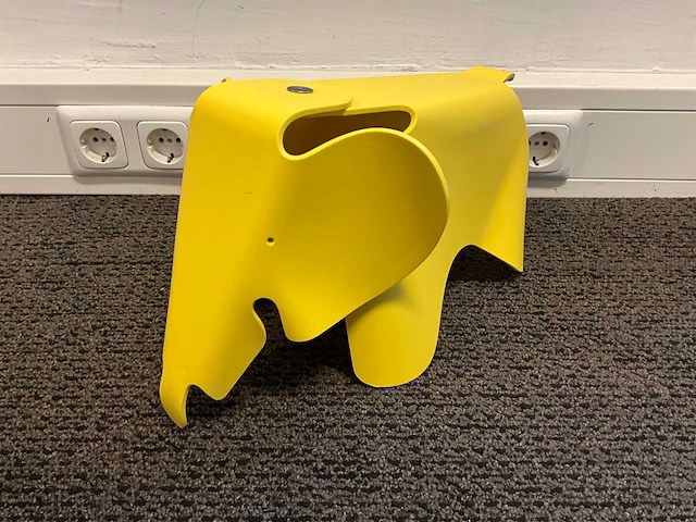 Vitra elephant decoratieobject - afbeelding 1 van  5