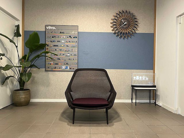 Vitra fauteuil slowchair bruin / paars - afbeelding 1 van  11