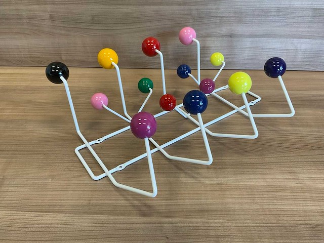 Vitra “hang it all” kapstok - afbeelding 3 van  6
