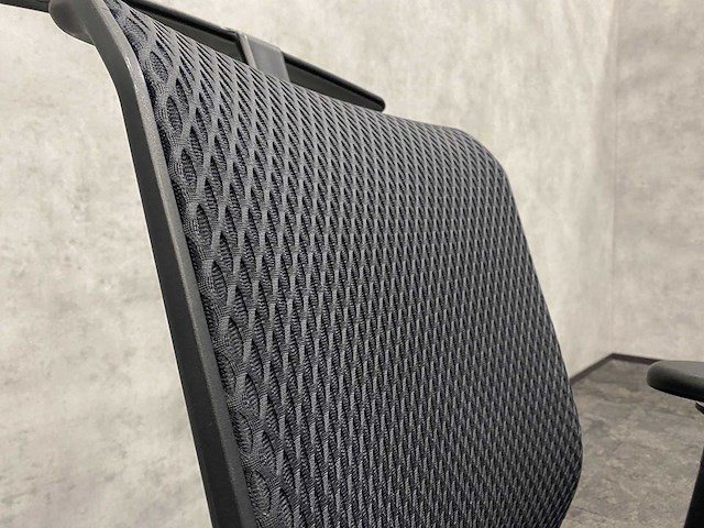 Vitra id - bureaustoel met jashaak - afbeelding 13 van  22