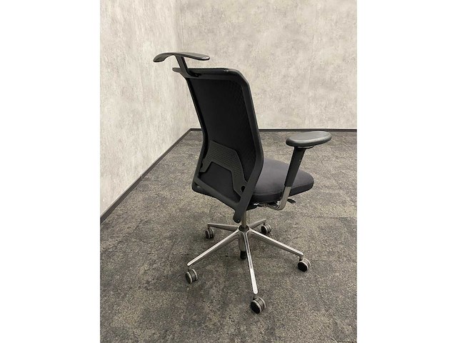 Vitra id - bureaustoel met jashaak - afbeelding 2 van  22