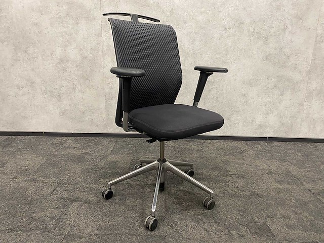 Vitra id - bureaustoel met jashaak - afbeelding 17 van  22