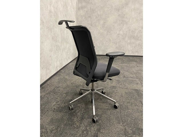 Vitra id - bureaustoel met jashaak - afbeelding 22 van  22