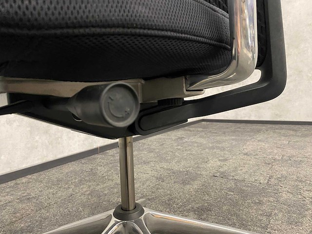 Vitra id - ergonomische bureaustoel - afbeelding 9 van  17