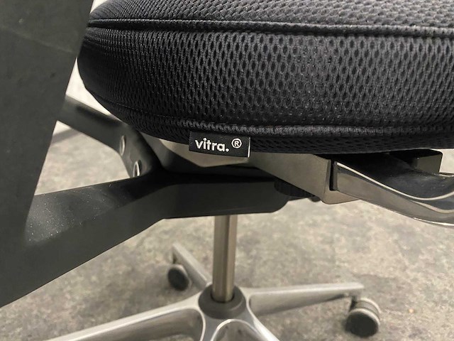 Vitra id - ergonomische bureaustoel - afbeelding 17 van  17