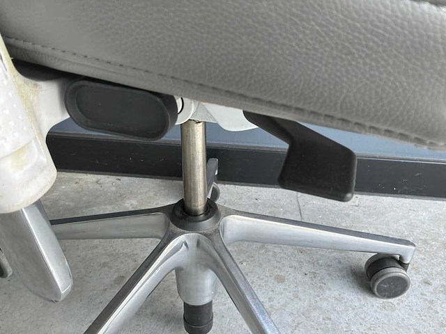 Vitra id trim bureaustoel - afbeelding 1 van  3