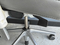 Vitra id trim bureaustoel - afbeelding 1 van  3