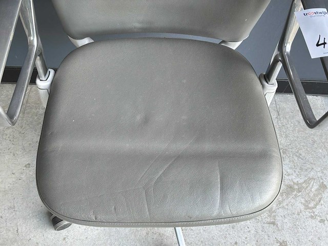 Vitra id trim bureaustoel - afbeelding 4 van  9
