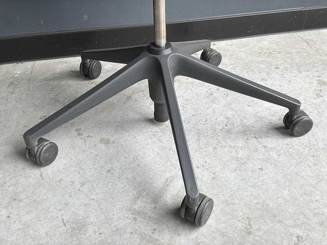 Vitra id trim l bureaustoel - afbeelding 8 van  9