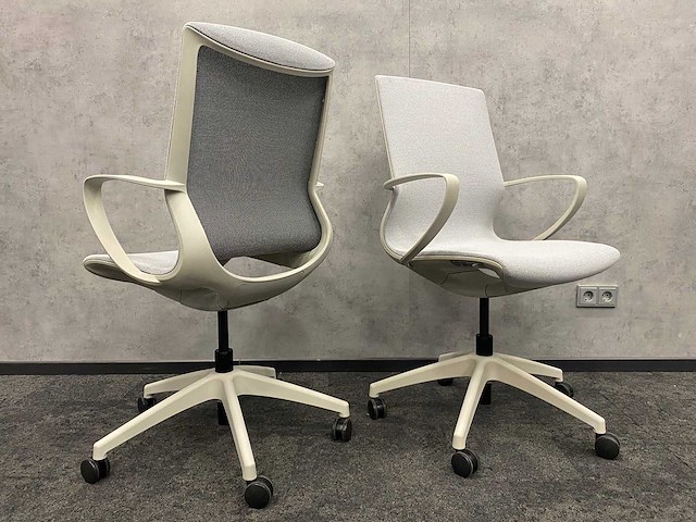 Vitra joyn/ alternativ - 6p conferentieset 240x120 - ongebruikt - afbeelding 2 van  3