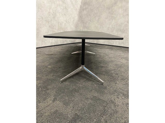 Vitra meda - 10 persoons design set 370x120 - afbeelding 16 van  28