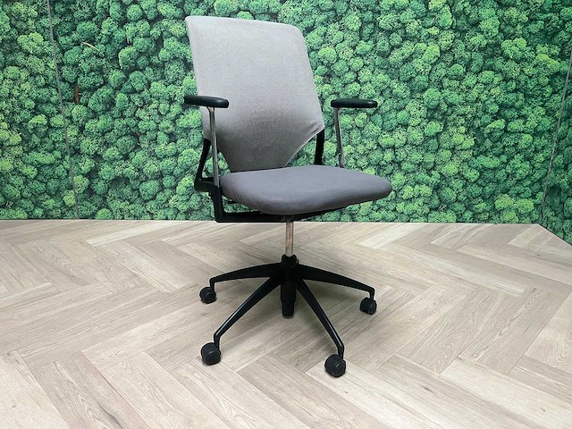 Vitra meda - ergonomische bureaustoel - afbeelding 1 van  8