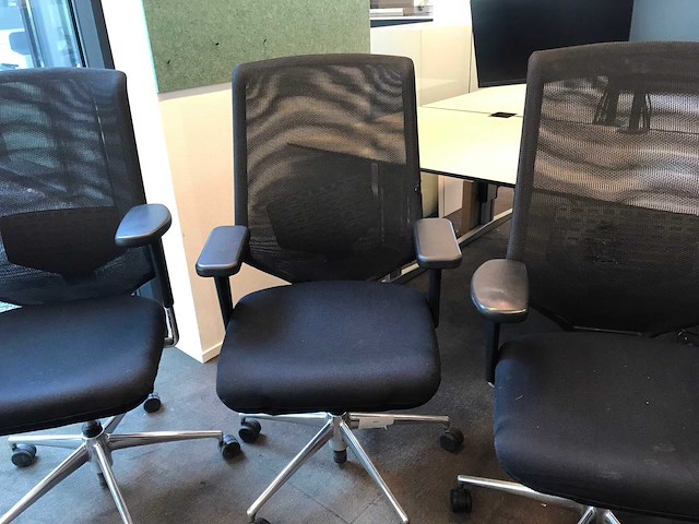 Vitra meda pro bureaustoel (4x) - afbeelding 1 van  5