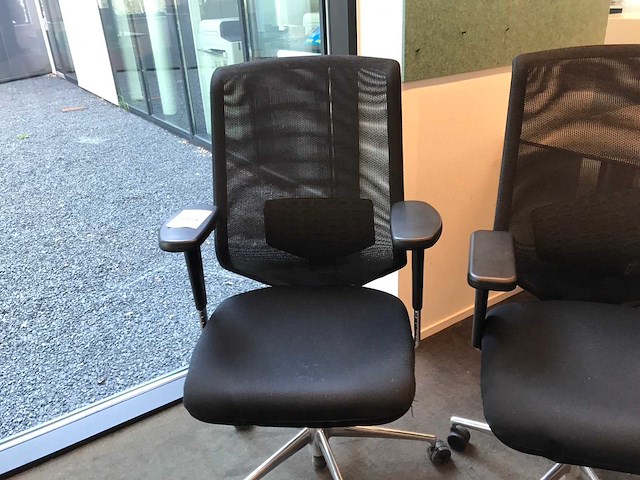 Vitra meda pro bureaustoel (4x) - afbeelding 3 van  5