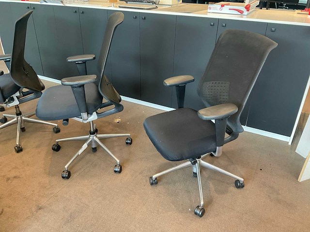 Vitra meda pro bureaustoel (4x) - afbeelding 7 van  8