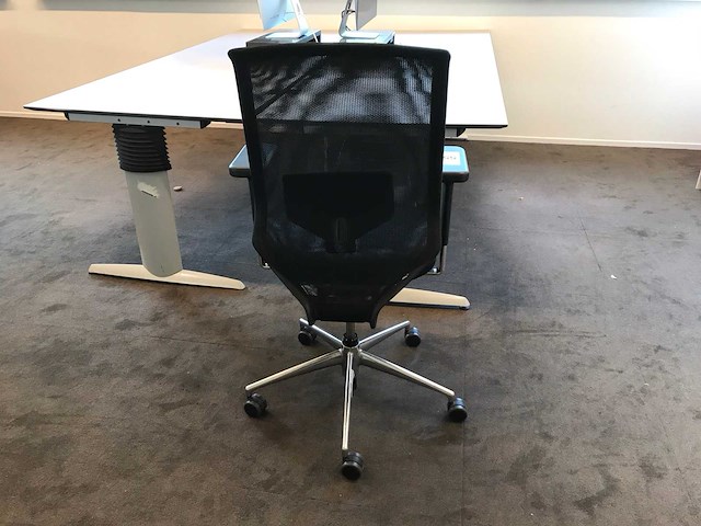 Vitra meda pro bureaustoel - afbeelding 3 van  4