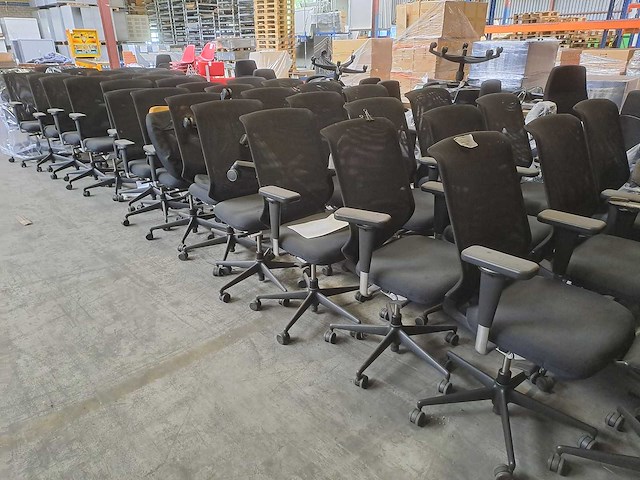 Vitra meda pro bureaustoelen (48x) - afbeelding 1 van  5