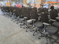 Vitra meda pro bureaustoelen (48x) - afbeelding 1 van  5