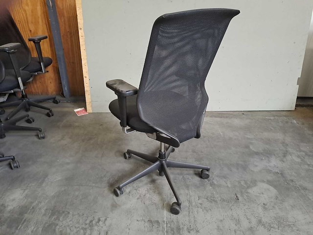 Vitra meda pro bureaustoelen (48x) - afbeelding 5 van  5