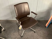 Vitra meda vergaderstoel (4x) - afbeelding 2 van  3