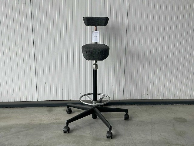 Vitra nelson perch kruk - afbeelding 1 van  4