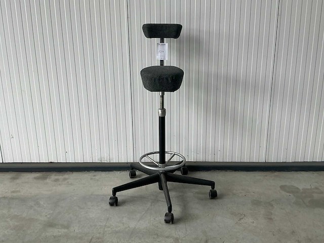 Vitra nelson perch kruk - afbeelding 1 van  4