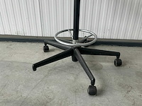 Vitra nelson perch kruk - afbeelding 4 van  5