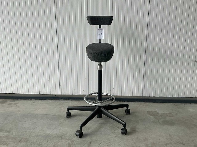 Vitra nelson perch kruk - afbeelding 1 van  4