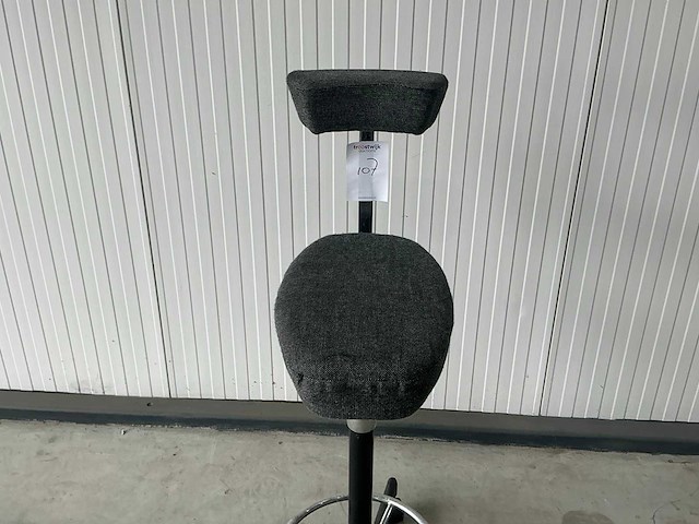 Vitra nelson perch kruk - afbeelding 2 van  4