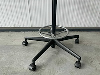 Vitra nelson perch kruk - afbeelding 3 van  4