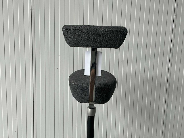 Vitra nelson perch kruk - afbeelding 3 van  4