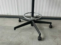Vitra nelson perch kruk - afbeelding 4 van  5