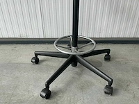 Vitra nelson perch kruk - afbeelding 3 van  4