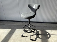 Vitra pivot kruk - afbeelding 1 van  7