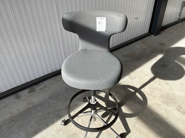 Vitra pivot kruk - afbeelding 4 van  7