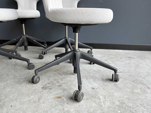 Vitra pivot vergaderstoel (4x) - afbeelding 5 van  6