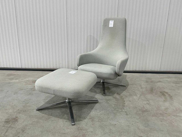 Vitra repos fauteuil met ottoman - afbeelding 1 van  7