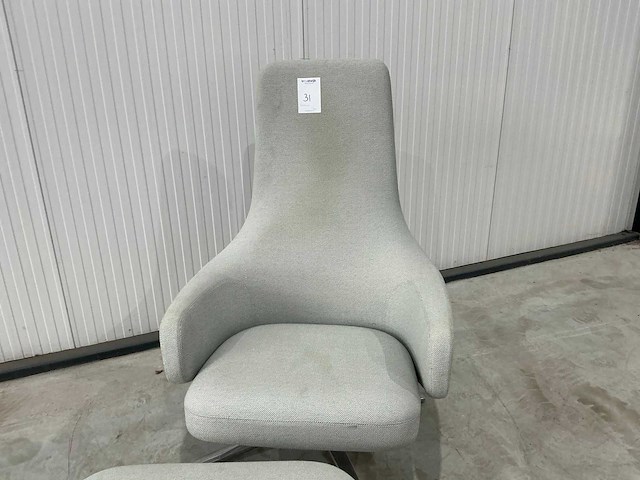 Vitra repos fauteuil met ottoman - afbeelding 3 van  7
