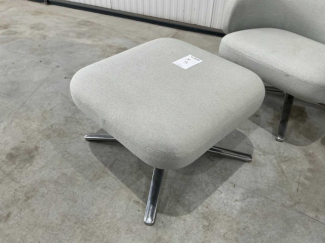 Vitra repos fauteuil met ottoman - afbeelding 4 van  7