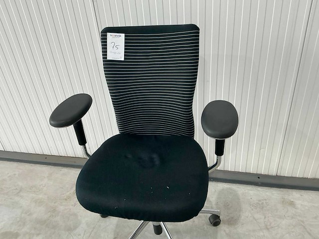 Vitra t chair bureaustoel - afbeelding 3 van  3
